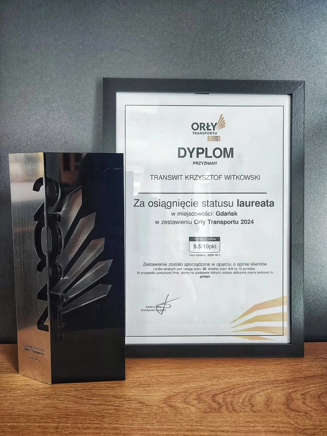 Dyplom i statuetka Orły Transportu 2024 dla firmy Transwit Krzysztof Witkowski