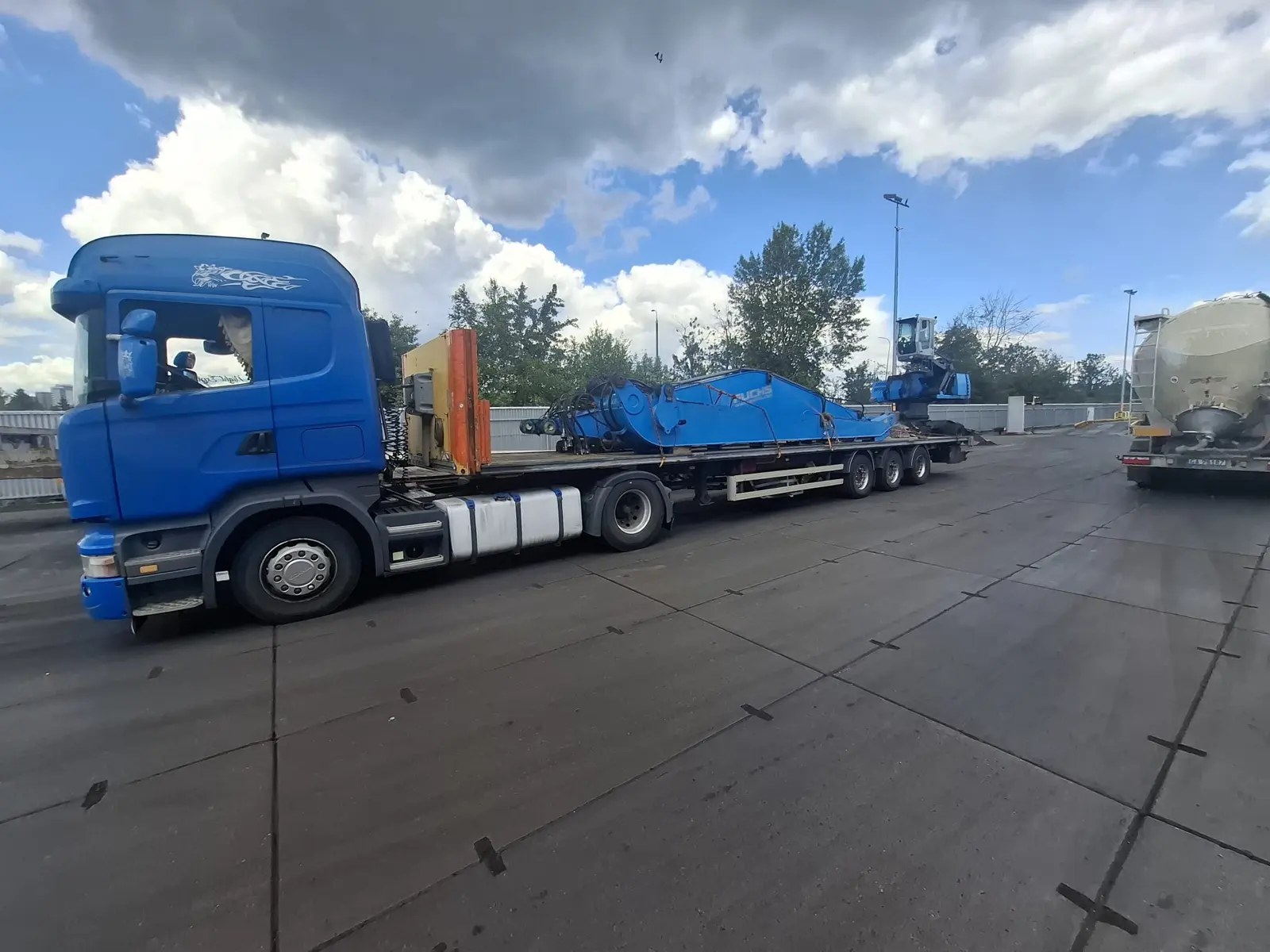TRANSWIT — flota i realizacje