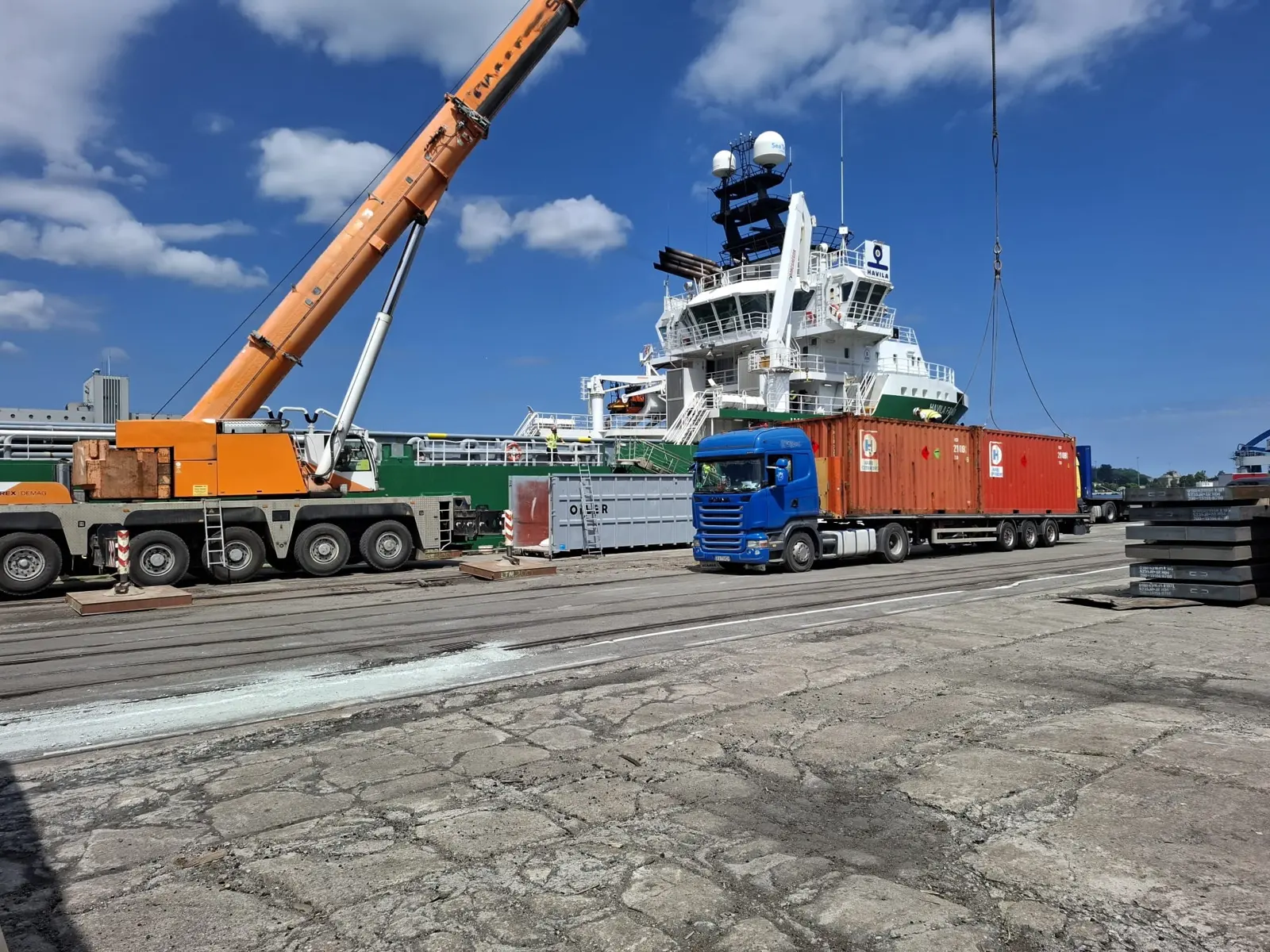TRANSWIT — flota i realizacje